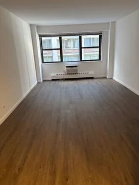 330 East 46 Street #5T, Manhattan, NY 10017 - Image 1