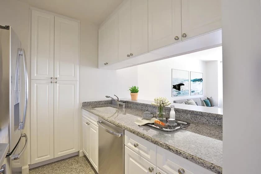 320 East 46 Street #1890, Manhattan, NY 10017 apartment_kitchen 1