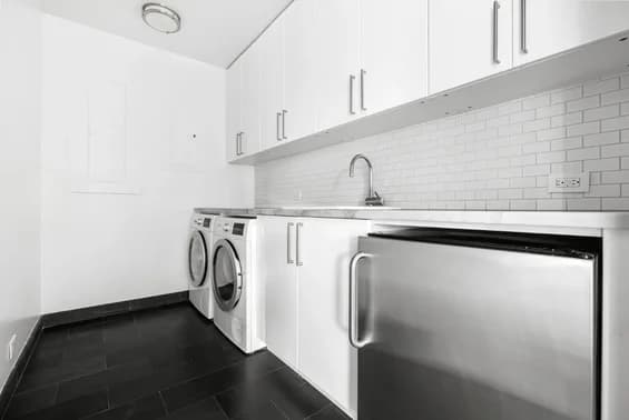 340 East 51 Street #PHB, Manhattan, NY 10022 - Image 1