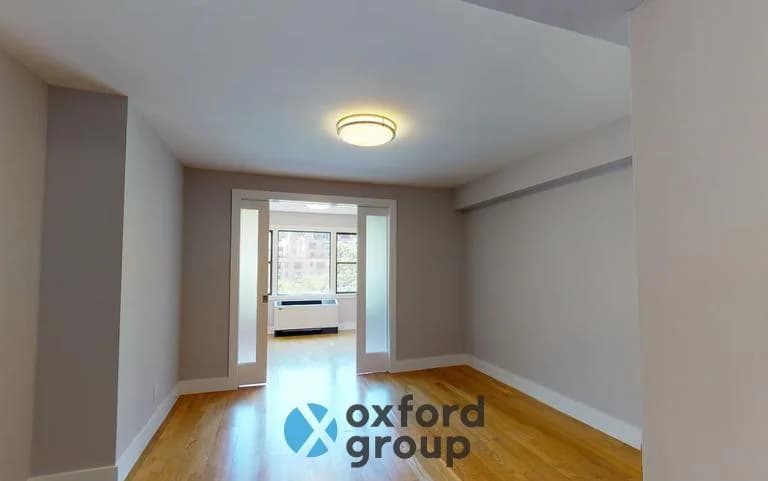 333 East 51 Street #C7, Manhattan, NY 10022 apartment_living_room 1