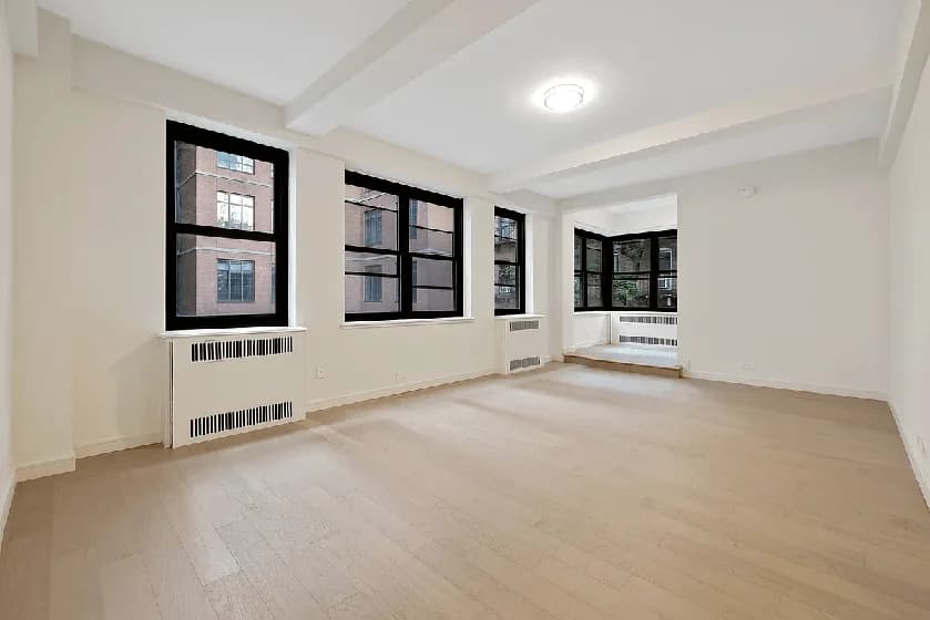 340 East 52 Street #1H, Manhattan, NY 10022 apartment_living_room 1