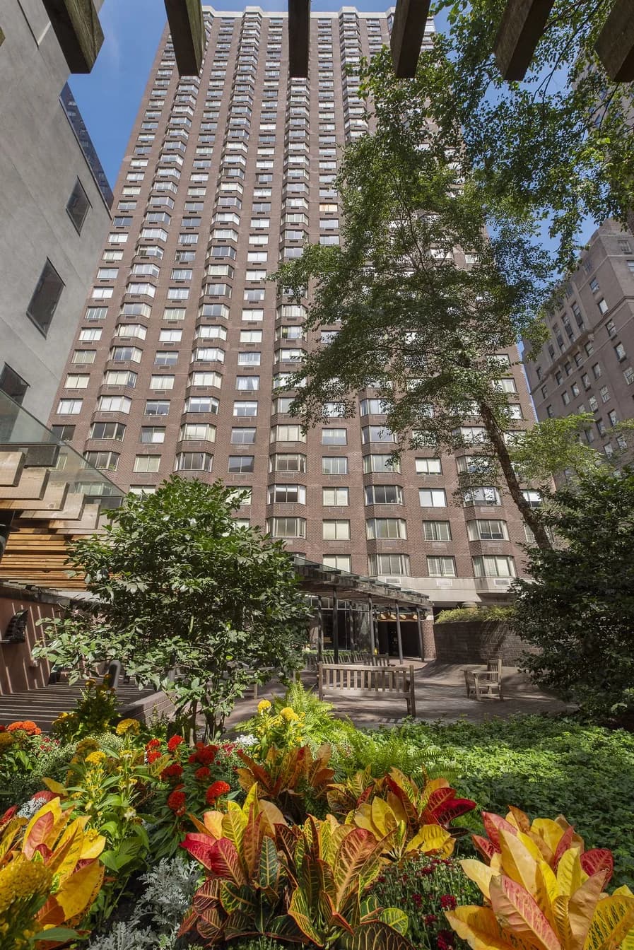 429 East 52 Street #20A, Manhattan, NY 10022 1