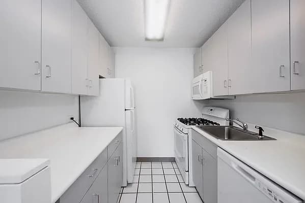 429 East 52 Street #27J, Manhattan, NY 10022