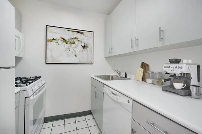 429 East 52 Street #31E, Manhattan, NY 10022