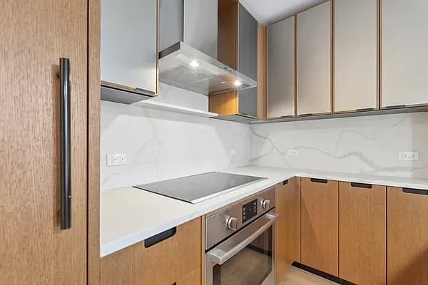 420 East 54 Street #2110, Manhattan, NY 10022 - Image 1