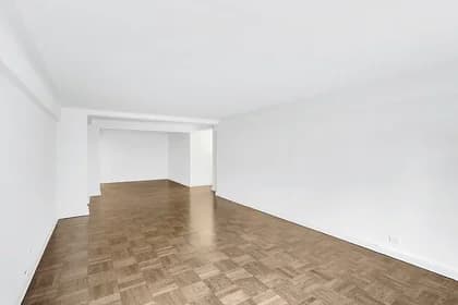 945 5 Avenue #5D, Manhattan, NY 10021
