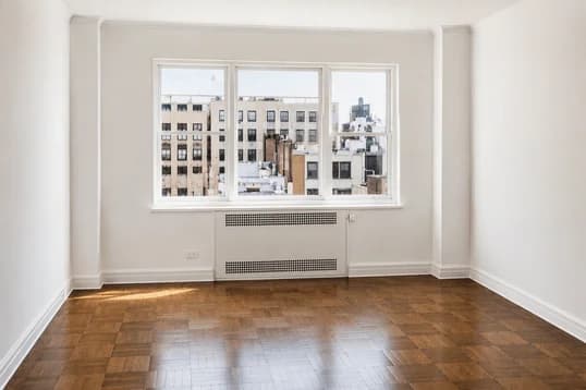 945 5 Avenue #9G, Manhattan, NY 10021