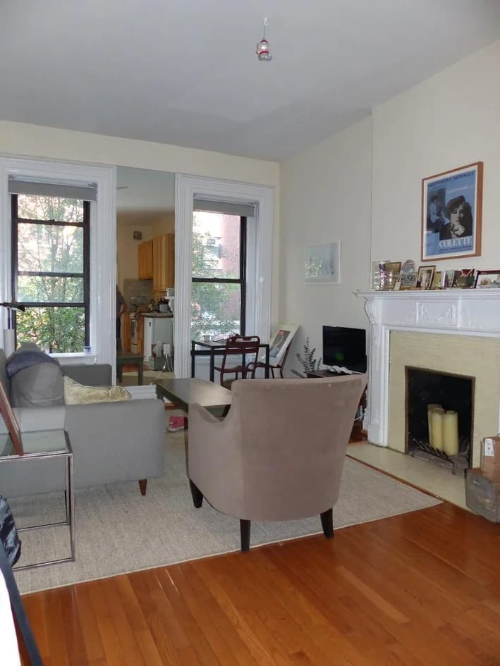 110 East 61 Street #3A, Manhattan, NY 10065 apartment_living_room 1