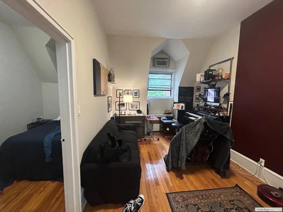 110 East 61 Street #4A, Manhattan, NY 10065 apartment_bedroom_room 1
