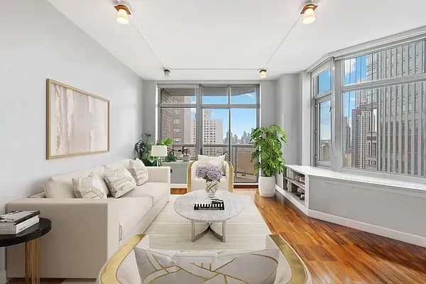 188 East 64 Street #2403, Manhattan, NY 10065