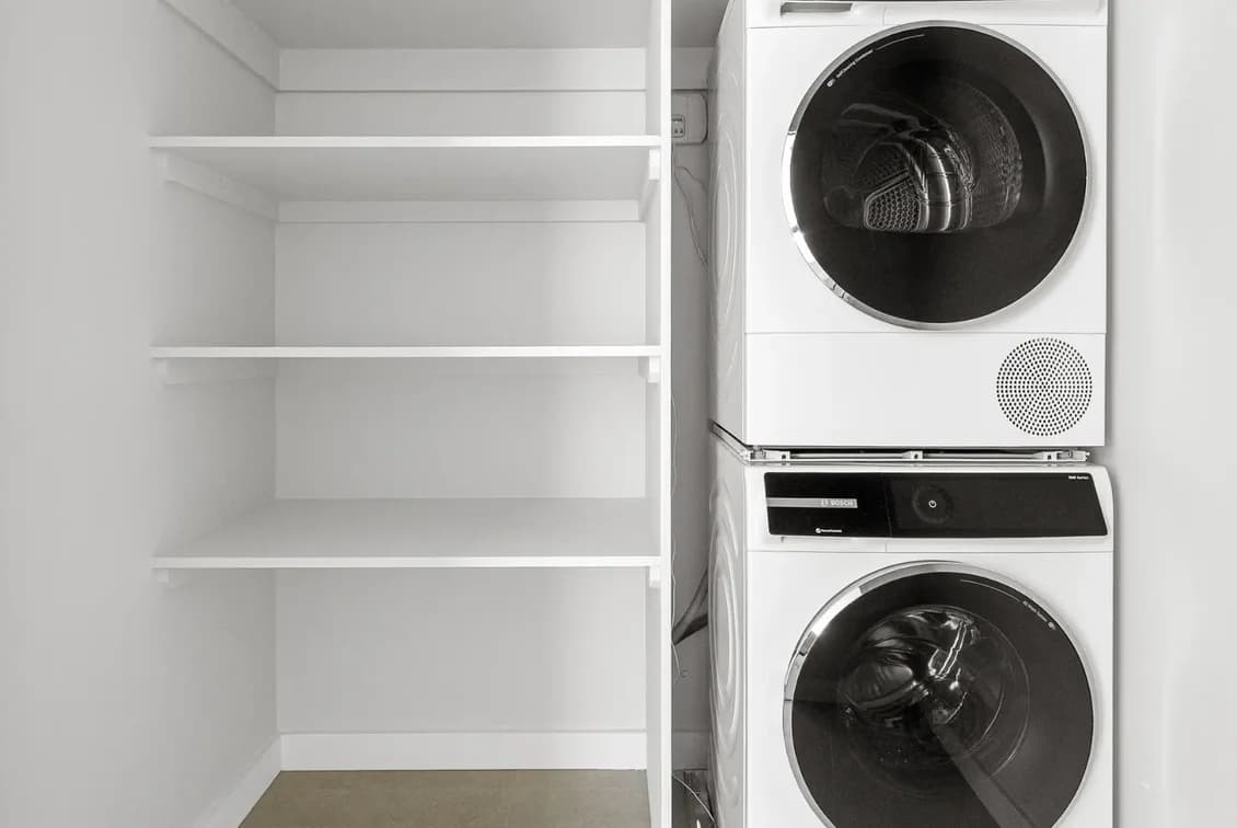 165 East 66 Street #09C, Manhattan, NY 10065 apartment_washer_dryer 1