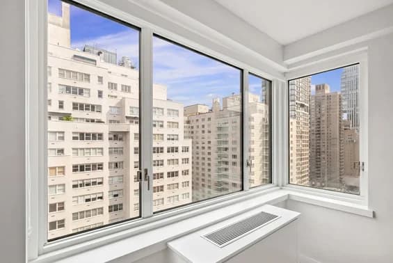 165 East 66 Street #16C, Manhattan, NY 10065
