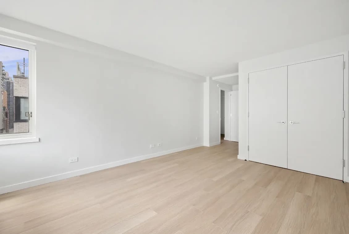165 East 66 Street #16C, Manhattan, NY 10065 apartment_bedroom_room 1