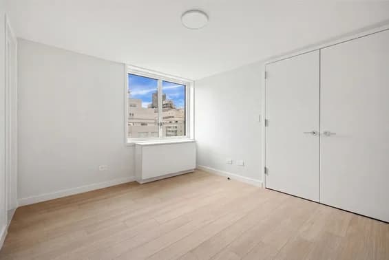 165 East 66 Street #19A, Manhattan, NY 10065
