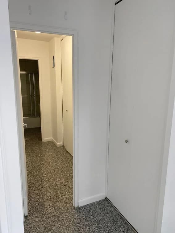 Regency Towers 245 East 63 Street #1219, Manhattan, NY 10065 apartment_entry 1