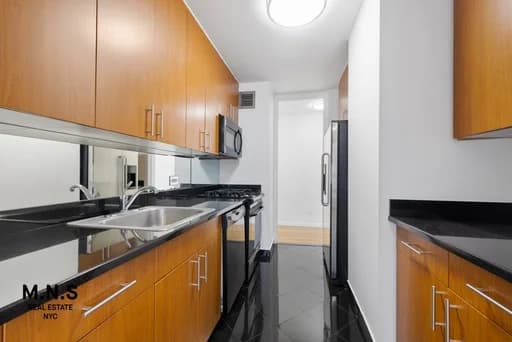 265 East 66 Street #18C, Manhattan, NY 10065