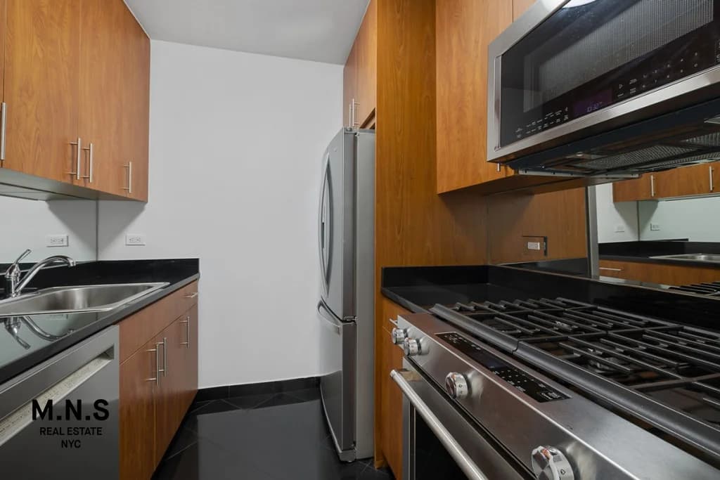 265 East 66 Street #41G, Manhattan, NY 10065 apartment_kitchen 1