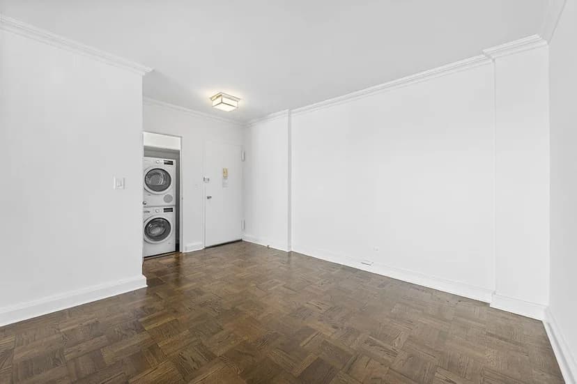 225 East 68 Street #23I, Manhattan, NY 10065 apartment_washer_dryer 1
