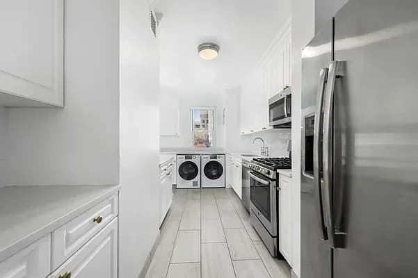 215 East 68 Street #3Y, Manhattan, NY 10065