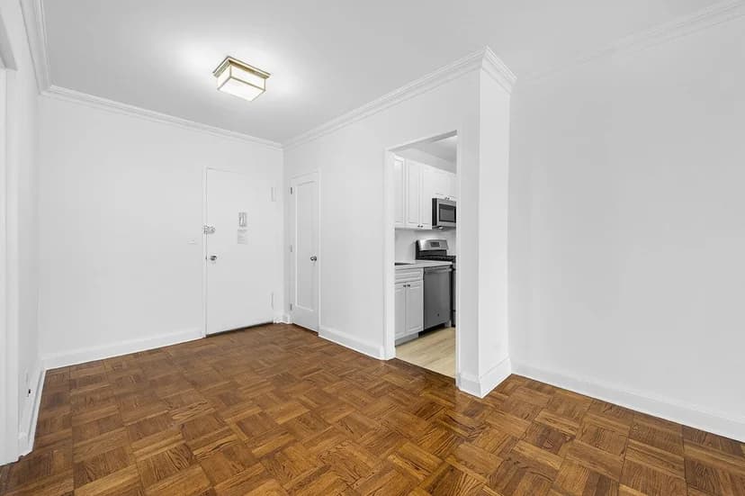 215 East 68 Street #7R, Manhattan, NY 10065 apartment_living_room 1