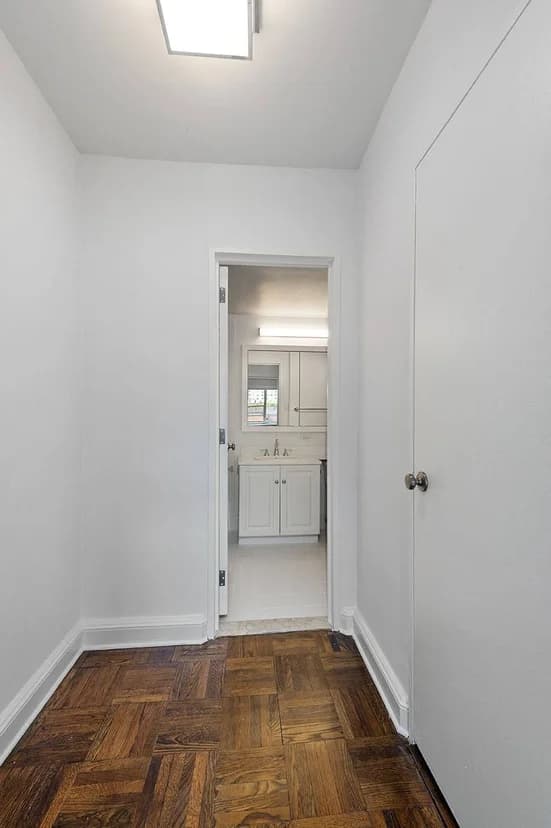 225 East 68 Street #9G, Manhattan, NY 10065 apartment_entry 1