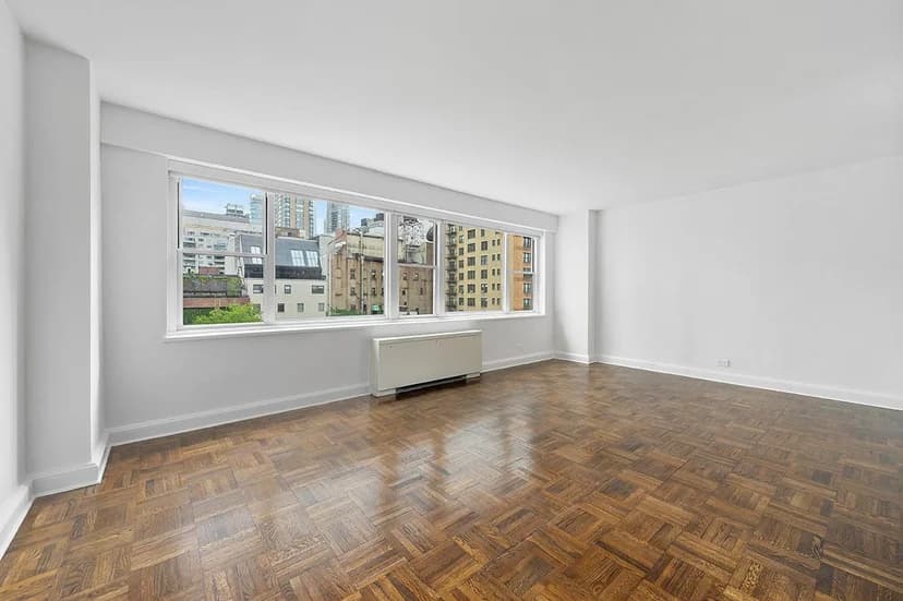 215 East 68 Street #9G, Manhattan, NY 10065 apartment_living_room 1