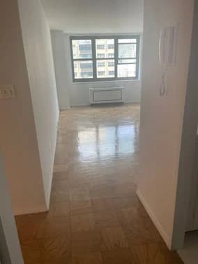 200 East 72 Street #24L, Manhattan, NY 10021