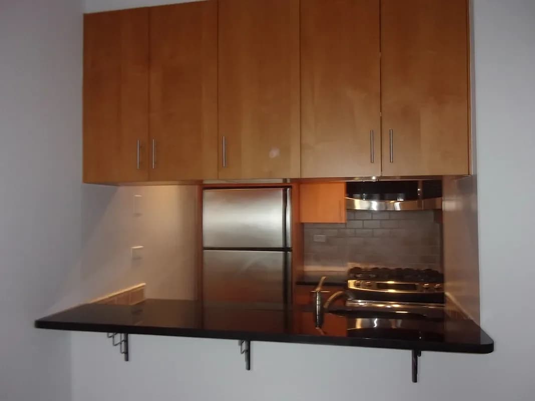 200 East 72 Street #29E, Manhattan, NY 10021 apartment_kitchen 1
