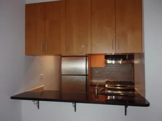 200 East 72 Street #29E, Manhattan, NY 10021