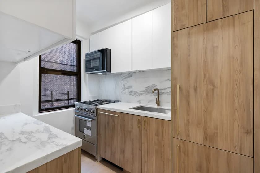 231 East 76 Street #6C, Manhattan, NY 10021