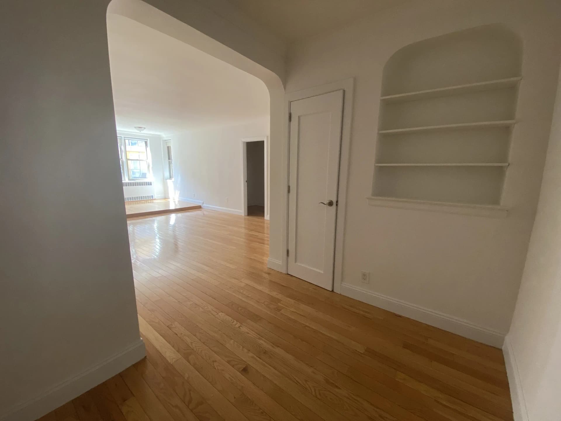330 East 63 Street #002P, Manhattan, NY 10065 apartment_living_room 1