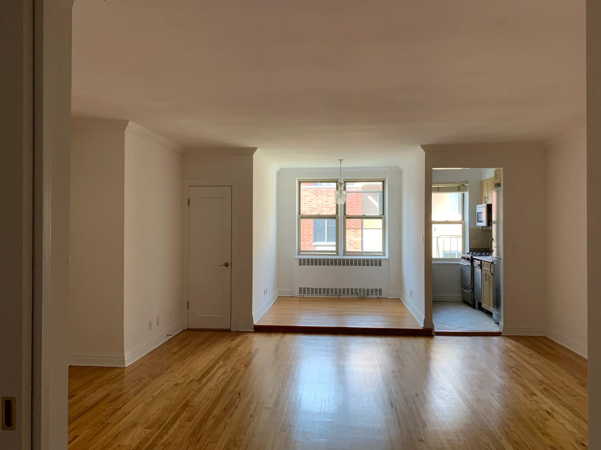 334 East 63 Street #007N, Manhattan, NY 10065 apartment_living_room 1