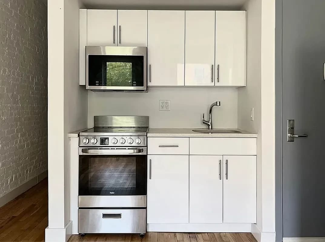 324 East 77 Street #4D, Manhattan, NY 10075 apartment_kitchen 1