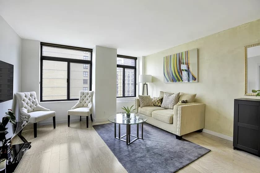 400 East 70 Street #905, Manhattan, NY 10021 apartment_living_room 1
