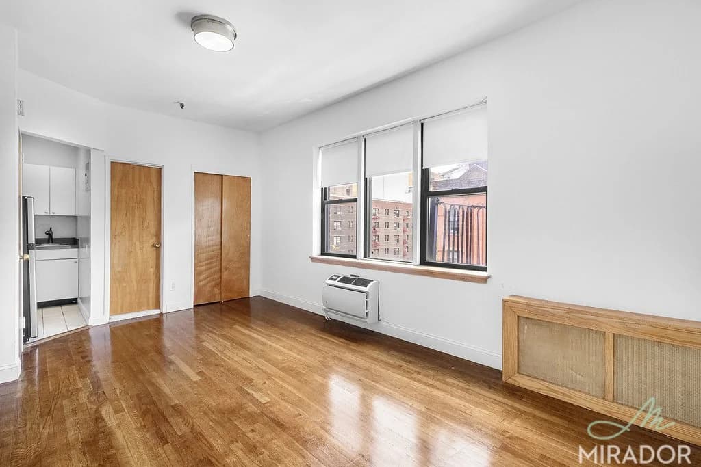 1435 York Avenue #5G, Manhattan, NY 10021 apartment_bedroom_room 1