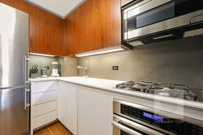 515 East 72 Street #7P, Manhattan, NY 10021