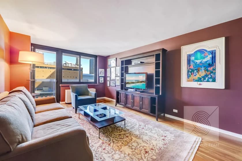 515 East 72 Street #7P, Manhattan, NY 10021 apartment_living_room 1