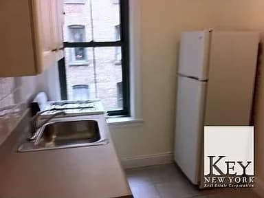 535 E 78 St #2D, Manhattan, NY 10075 apartment_kitchen 1
