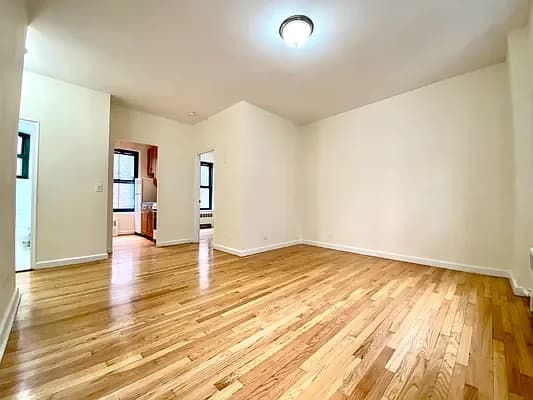 535 E 78 St #5E, Manhattan, NY 10075 apartment_living_room 1