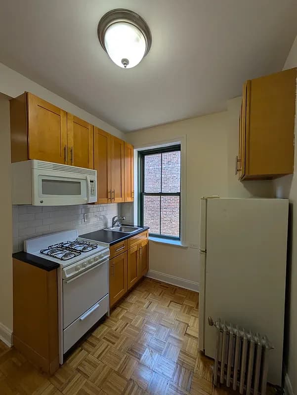542 East 79 Street #6I, Manhattan, NY 10075 apartment_kitchen 1