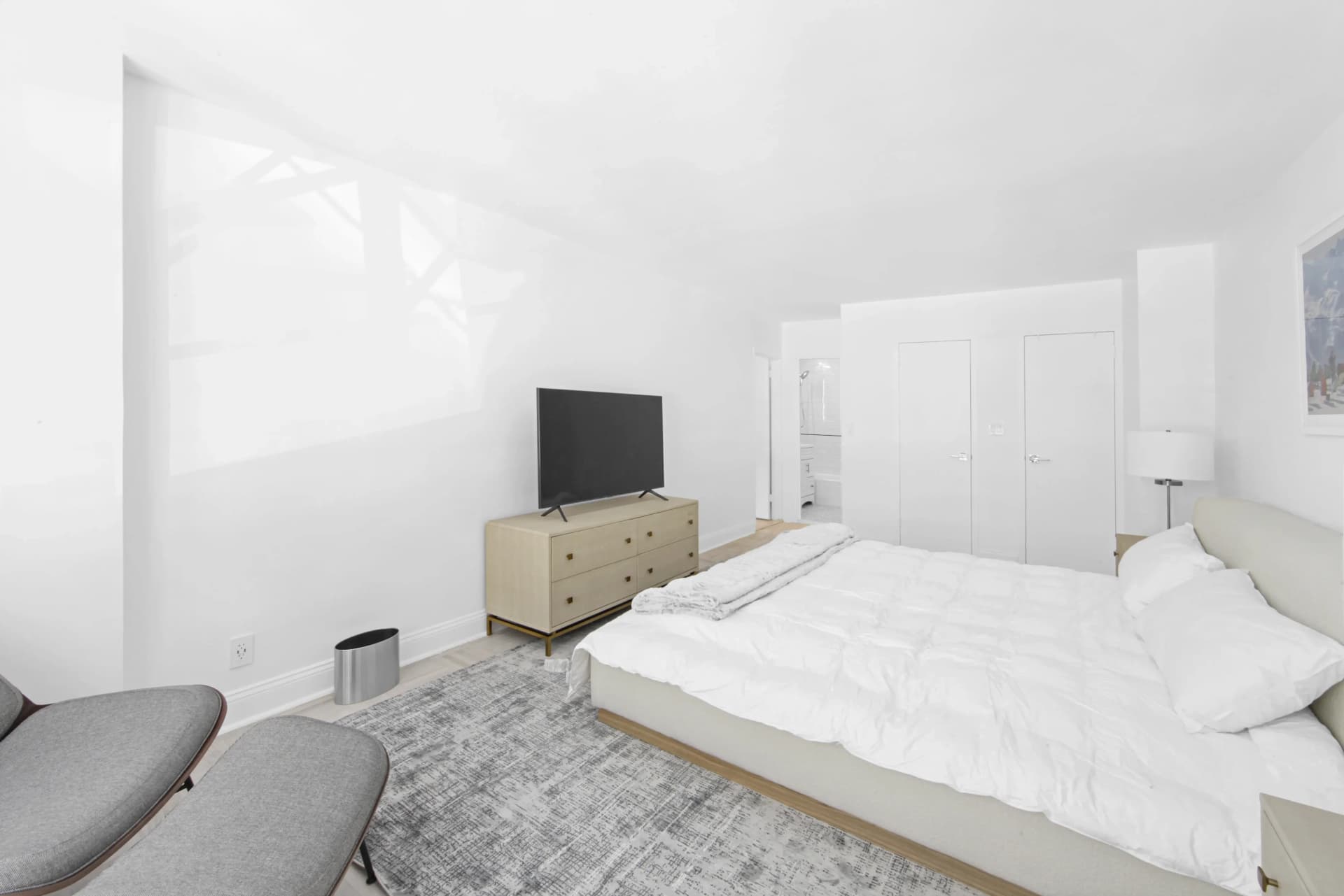 920 Park Avenue #002B, Manhattan, NY 10028 apartment_bedroom_room 1