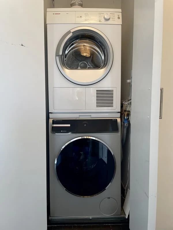 171 East 84 Street #34E, Manhattan, NY 10028 apartment_washer_dryer 1