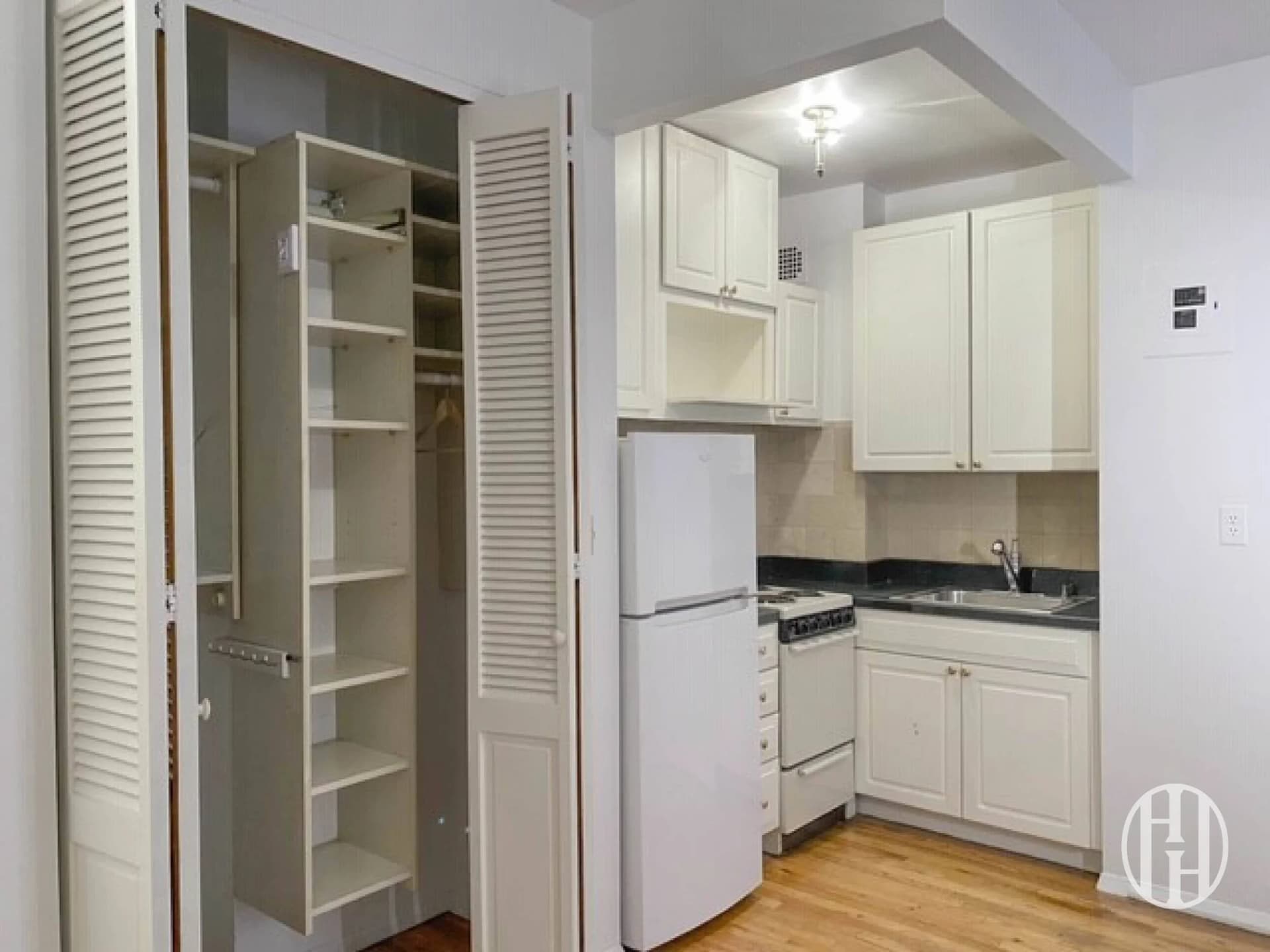 160 East 91 Street #2B, Manhattan, NY 10128 apartment_kitchen 1