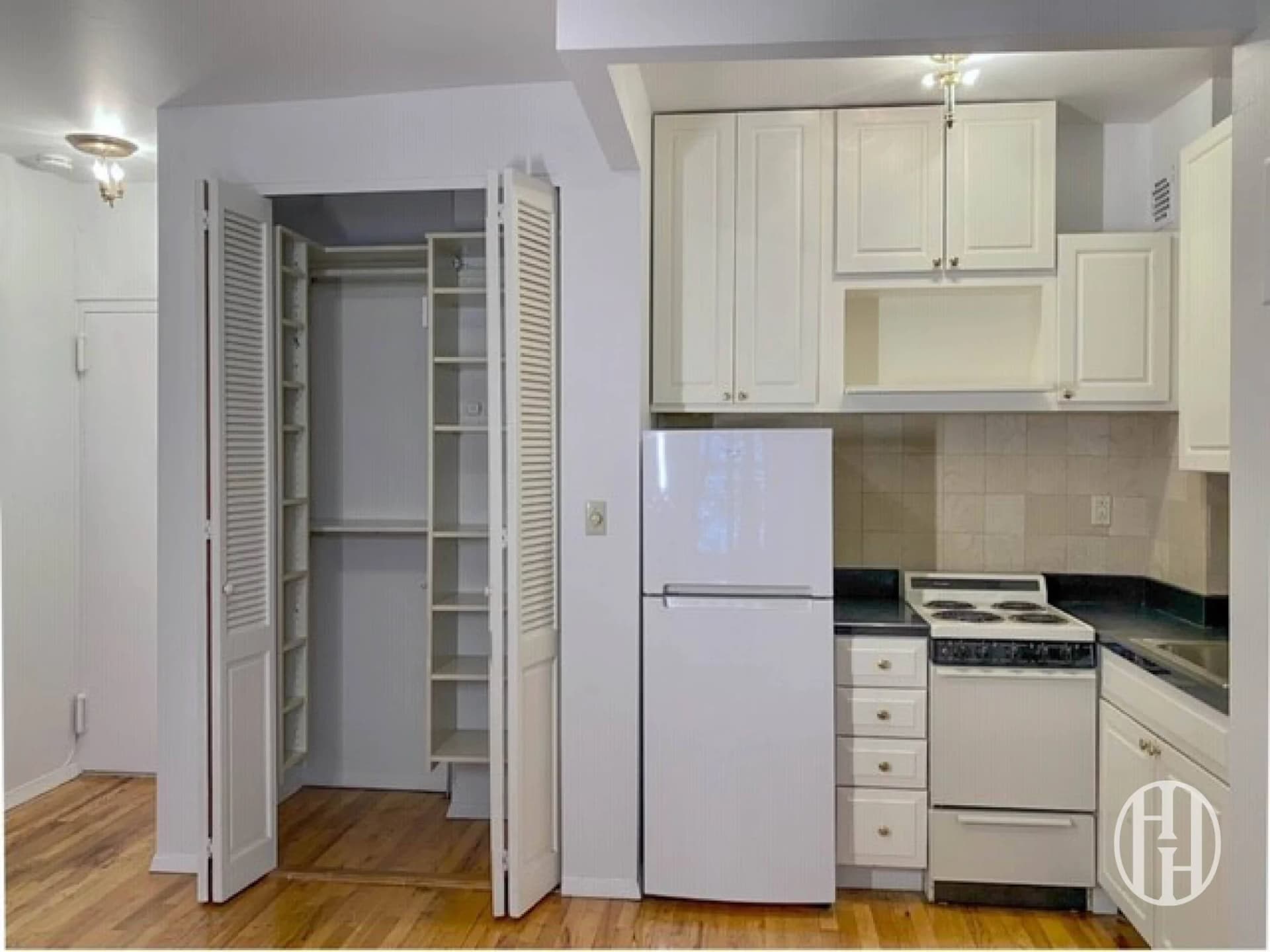 160 East 91 Street #2B, Manhattan, NY 10128 apartment_kitchen 1