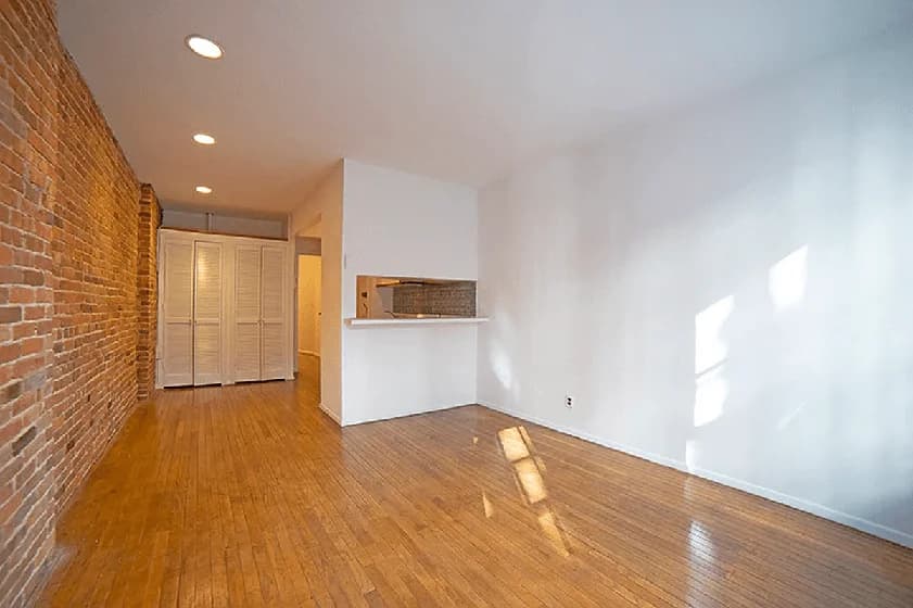 235 East 81 Street #1RE, Manhattan, NY 10028 apartment_living_room 1