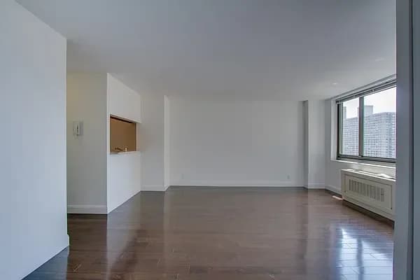 200 E 82 St #06J, Manhattan, NY 10028
