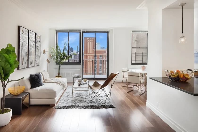 200 East 82 Street #19GH, Manhattan, NY 10028 apartment_living_room 1