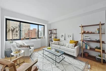 200 E 82 St #6C, Manhattan, NY 10028