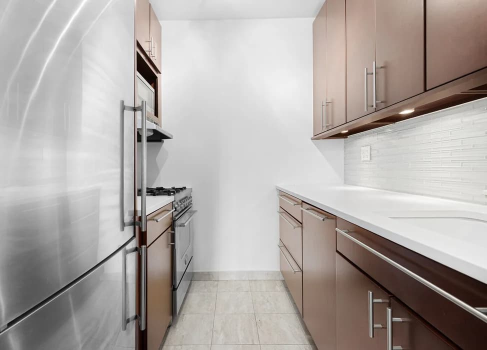 233 East 86 St #15A, Manhattan, NY 10028 apartment_kitchen 1