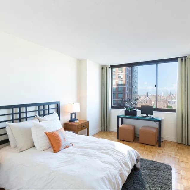 Normandie Court Complex 205 East 95 Street #27G, Manhattan, NY 10128 apartment_bedroom_room 1